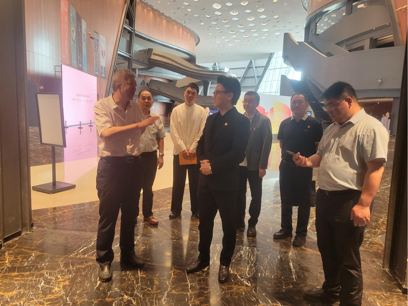            市政协副主席楚惠东调研基层党建工作        